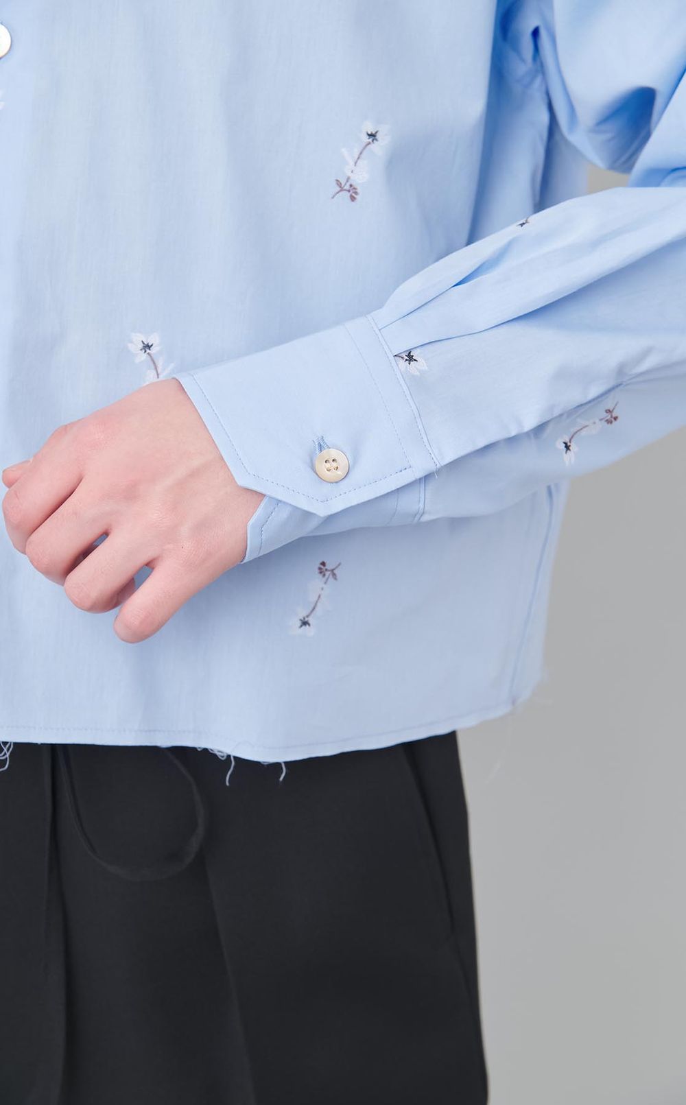 ボーンフラワーショートシャツ