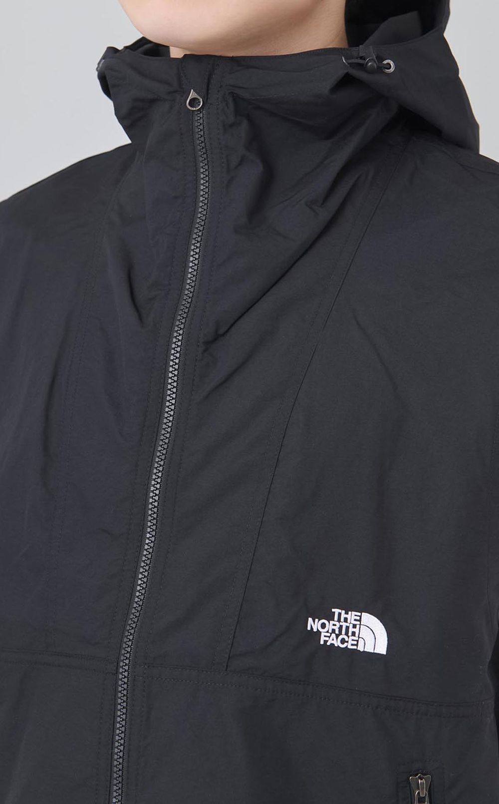 コンパクトフーディベスト