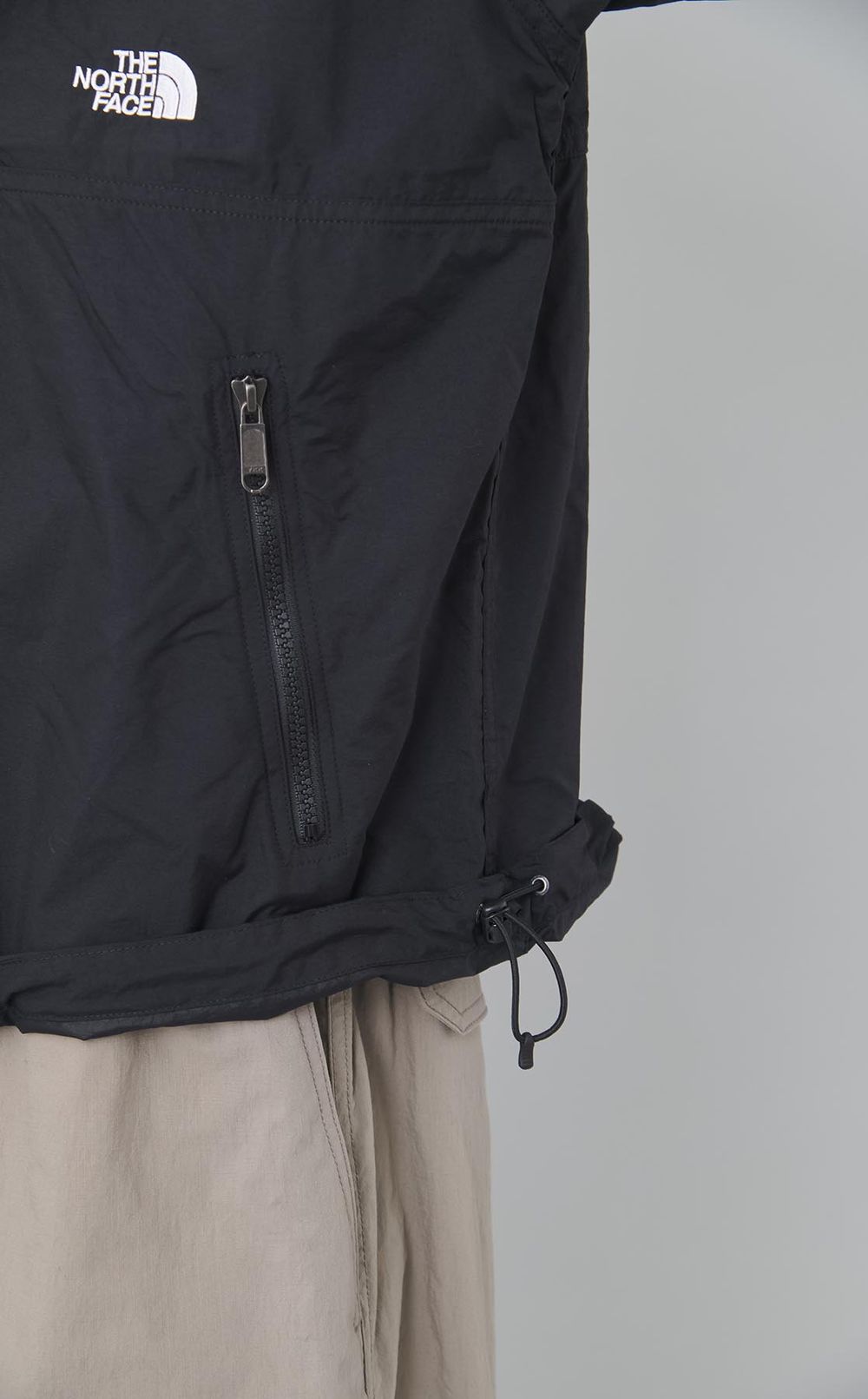 コンパクトブルゾン