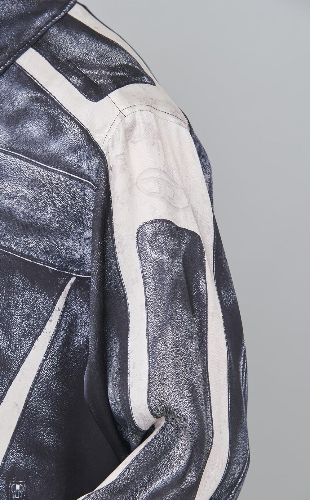 トロンプルイユプリントシャツ