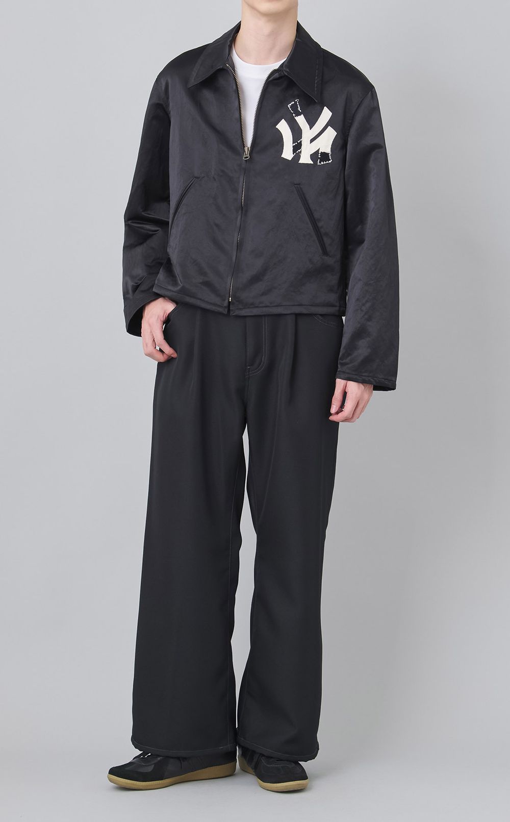 ワイドワンタックストレートパンツ