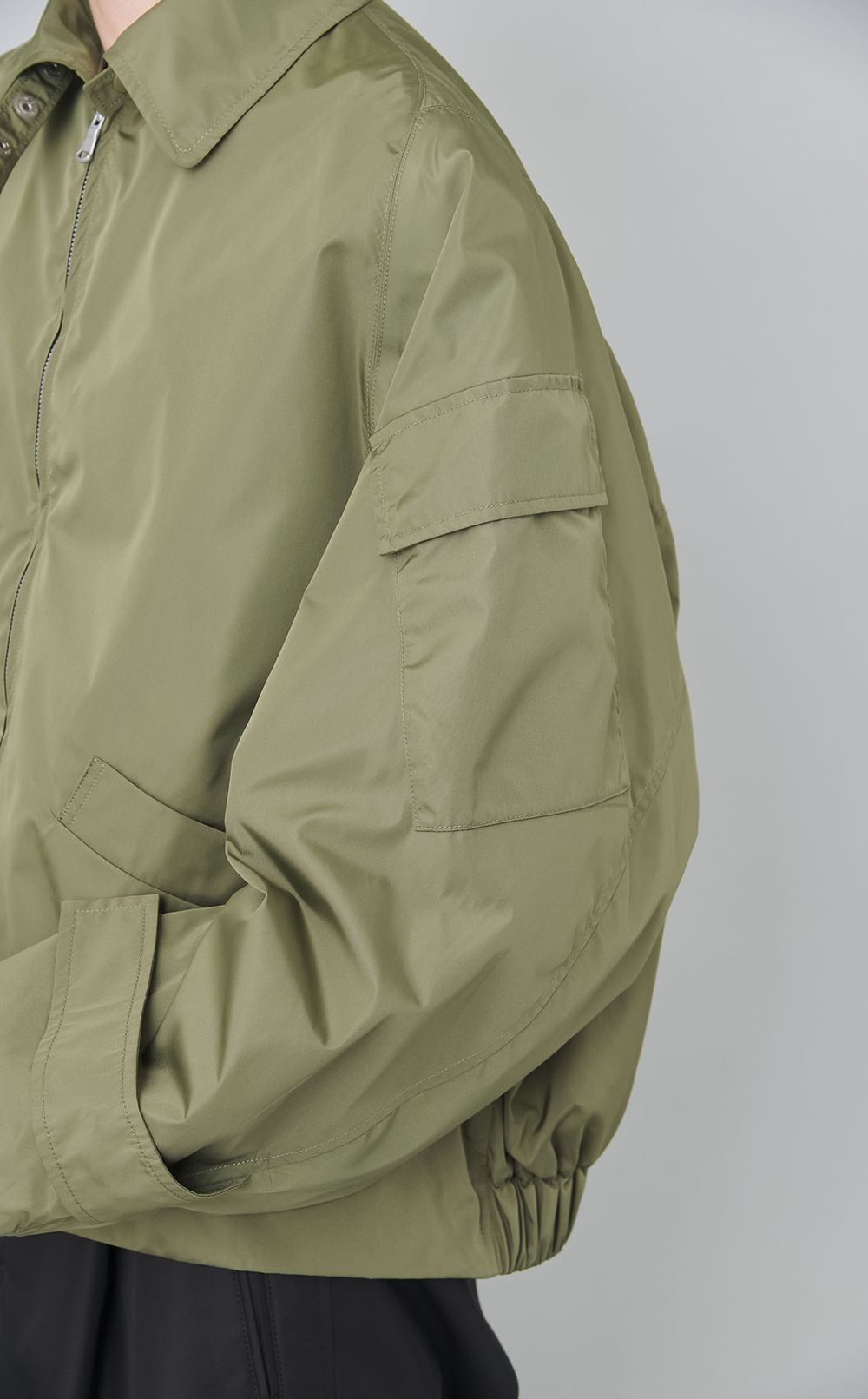 エアータフタショートブルゾン