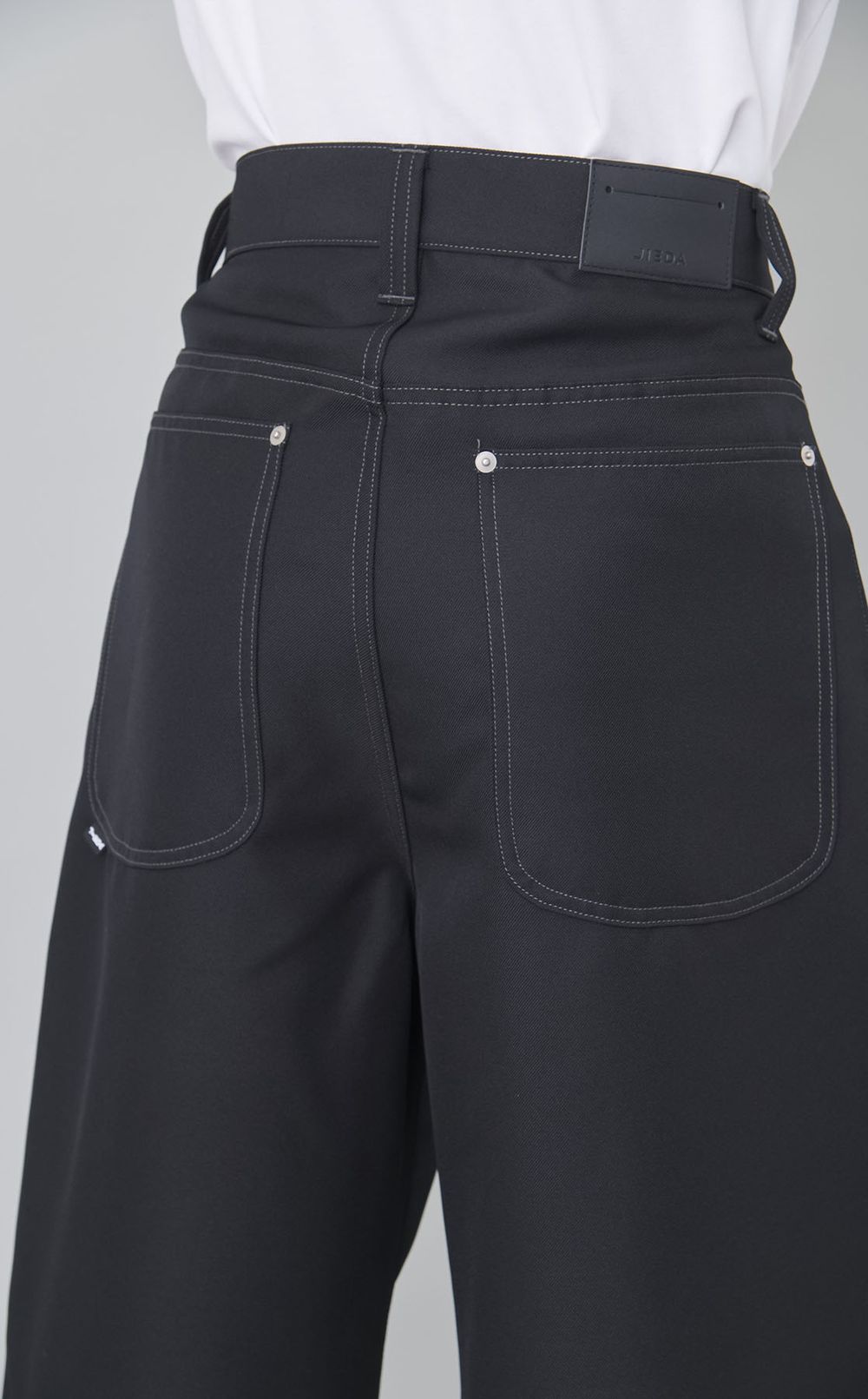 ワイドワンタックストレートパンツ