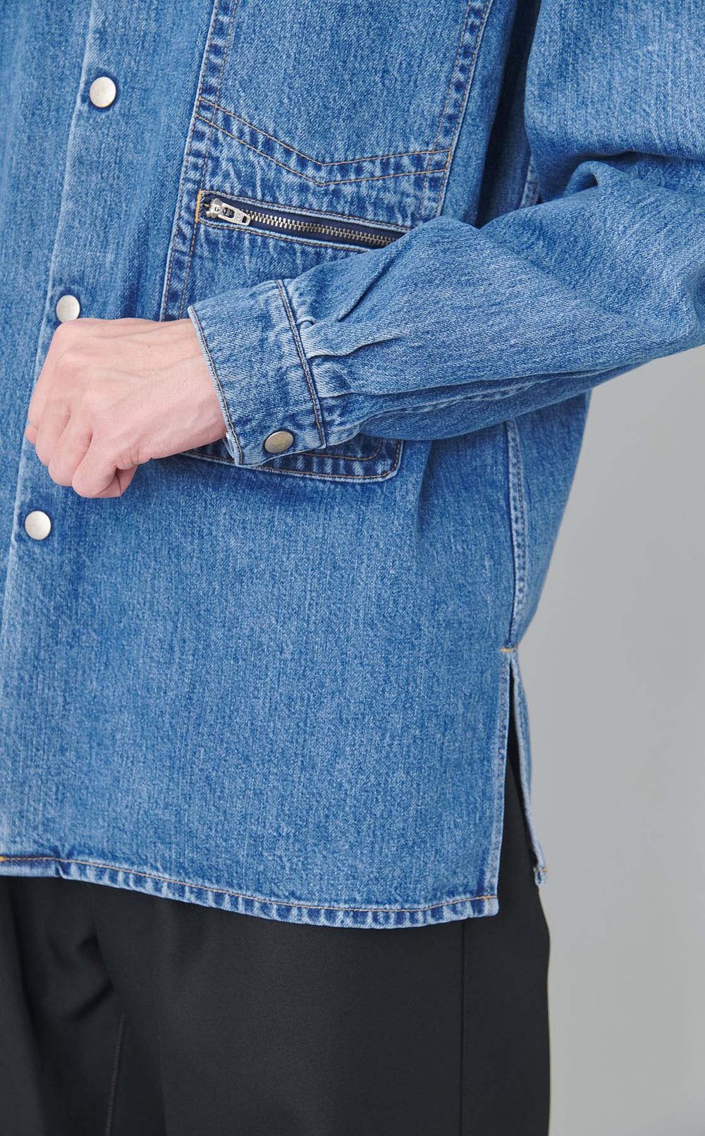 コネクトポケットフェードデニムシャツ