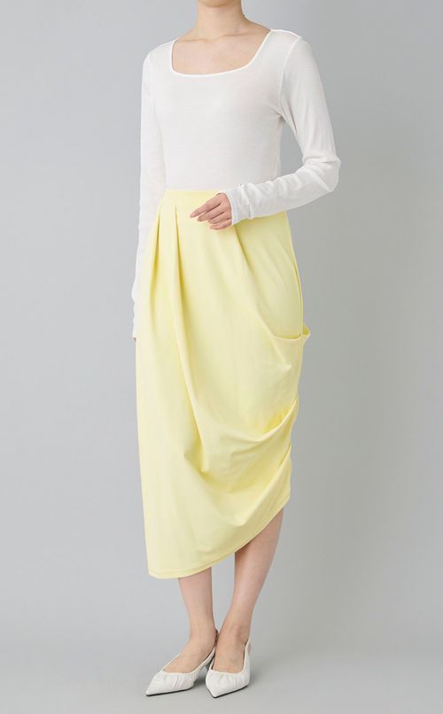 スムースドレープスカート