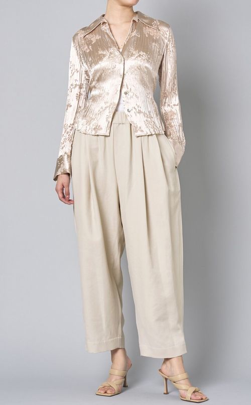 イージータックパンツ