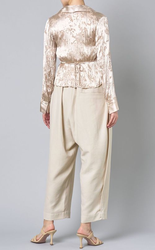 イージータックパンツ