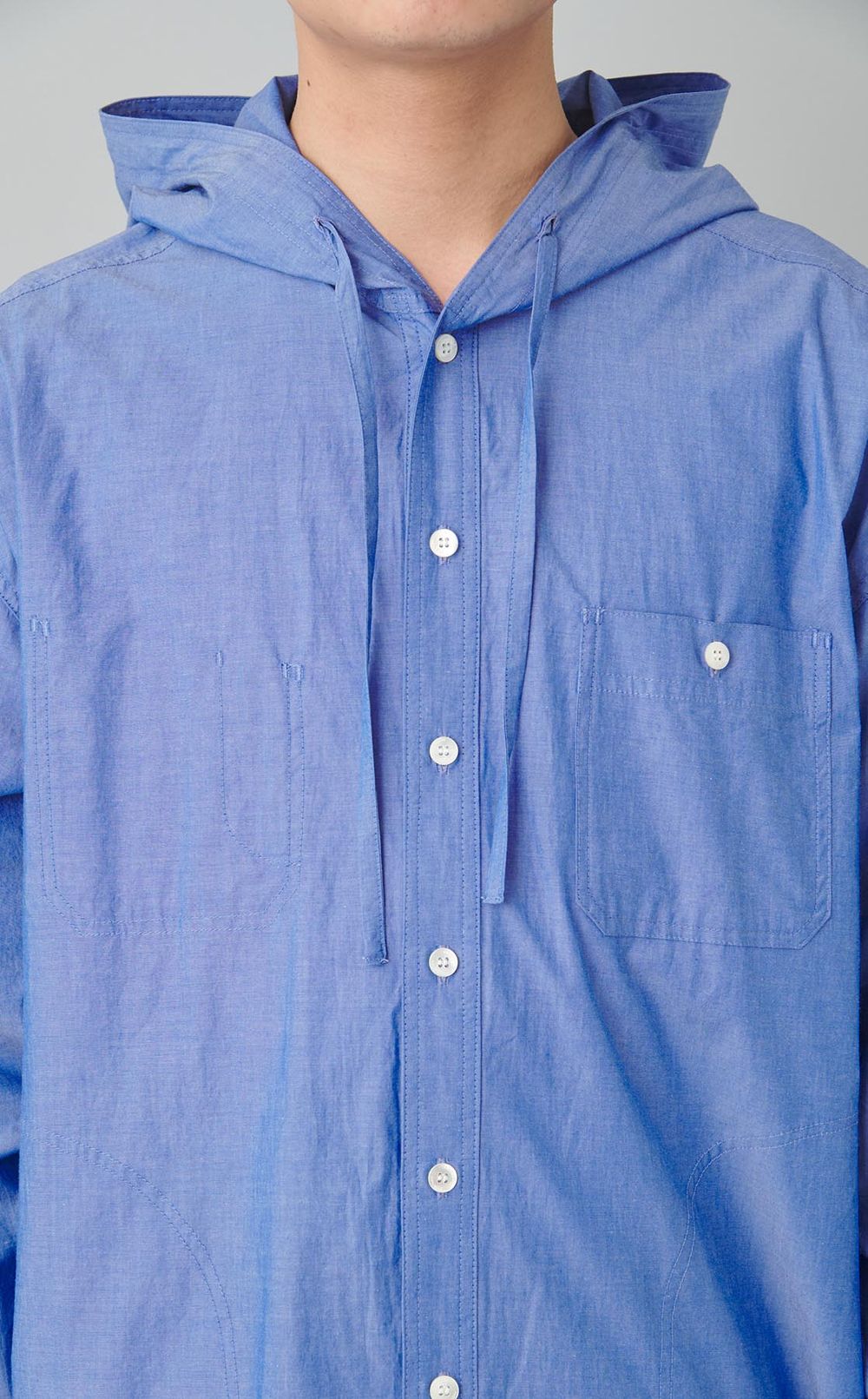 フーデッドシャツ