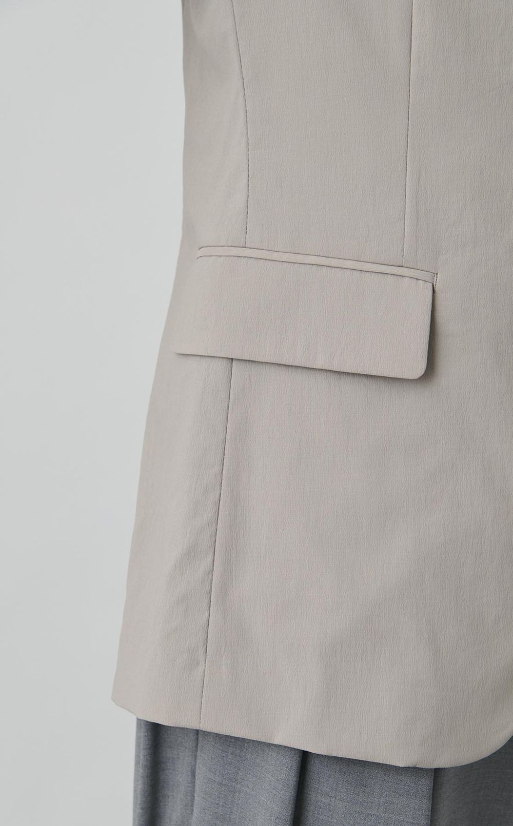 ナイロンストレッチジャケット