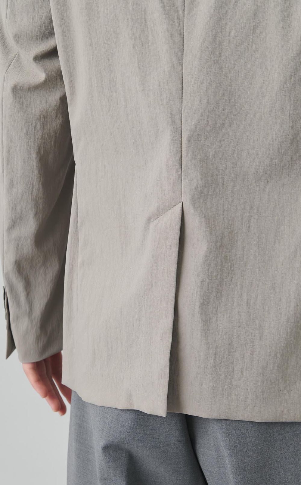 ナイロンストレッチジャケット