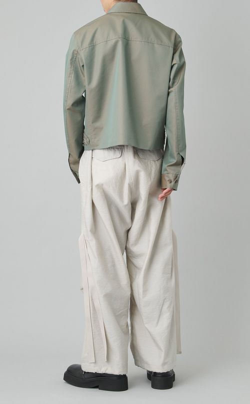 エンブロイダリーショートブルゾン