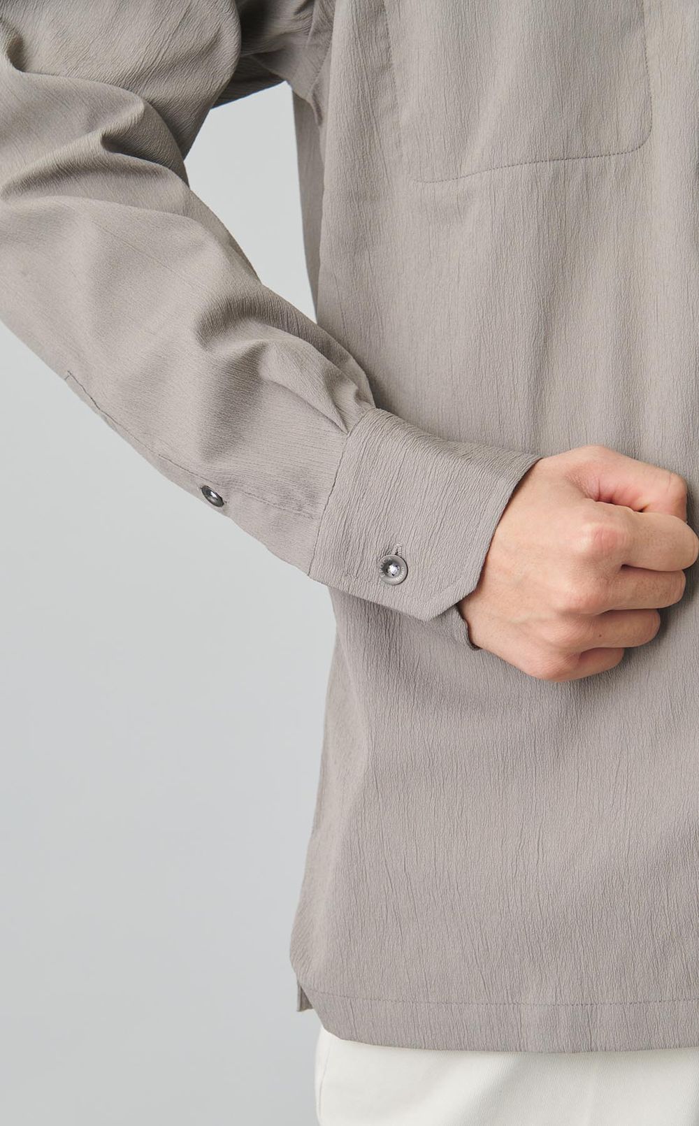 スタンドカラーシャツ