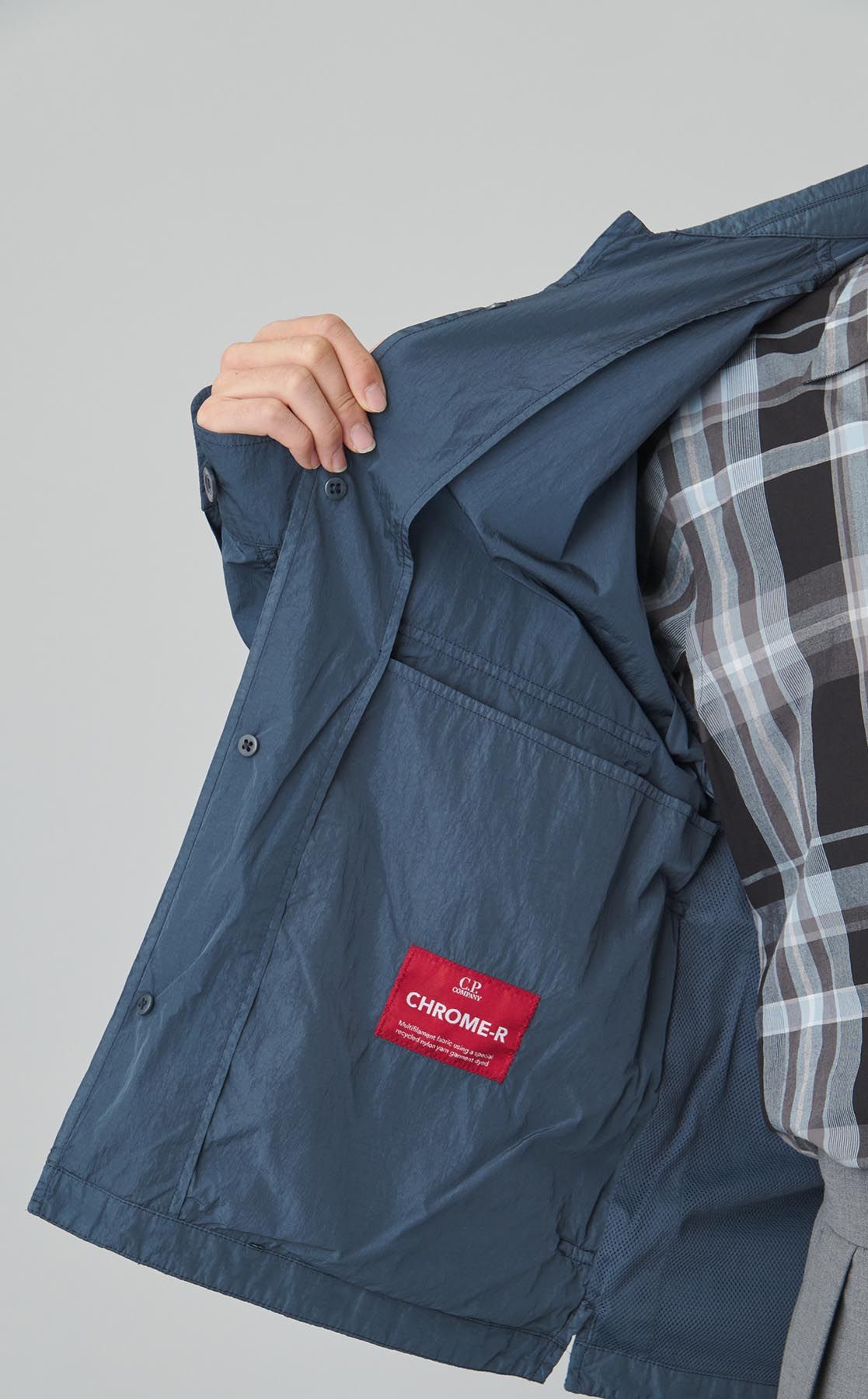 C.P. COMPANY｜フルボタンオーバーシャツ