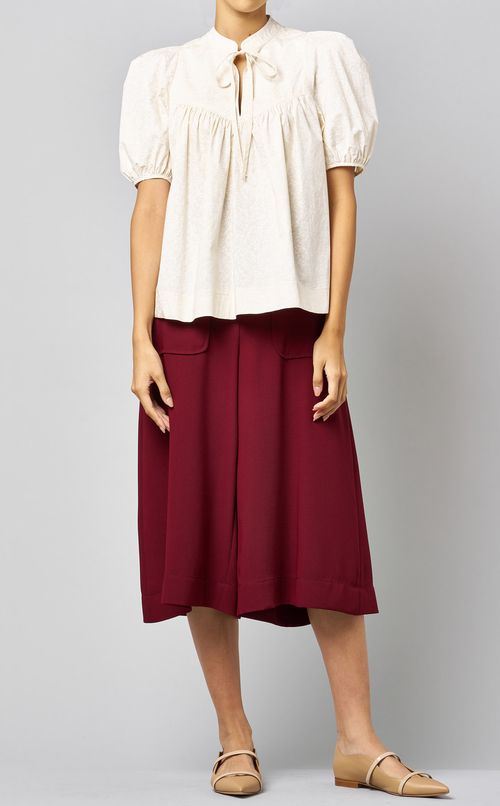 ホワイトフラワーパフスリーブシャツ