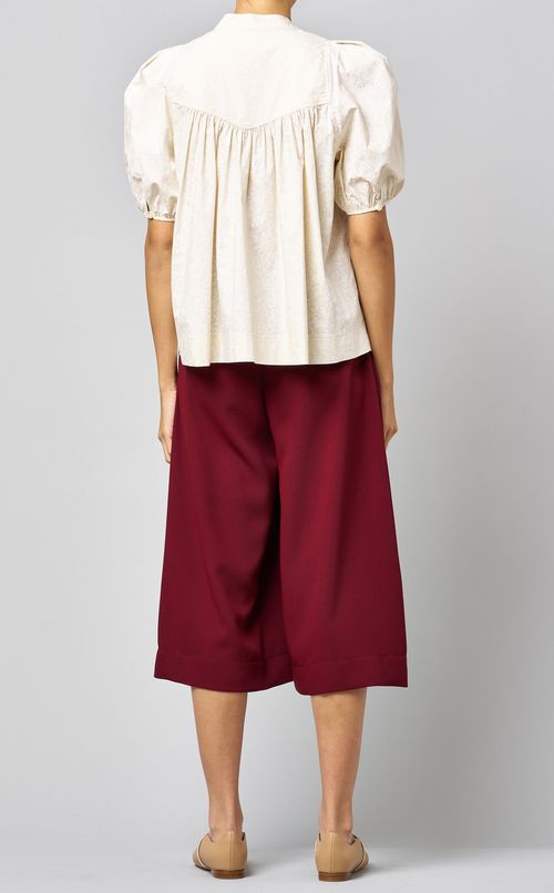 ホワイトフラワーパフスリーブシャツ