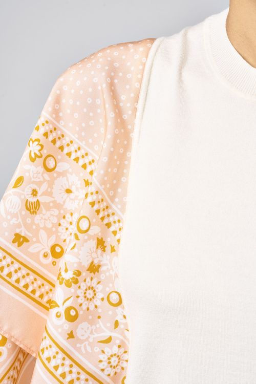 スカーフスリーブプルオーバー