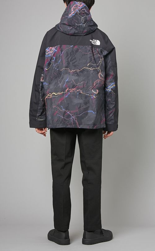 マウンテンライトジャケット