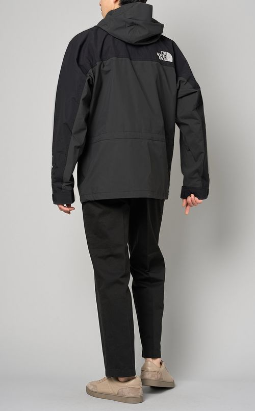 マウンテンライトジャケット