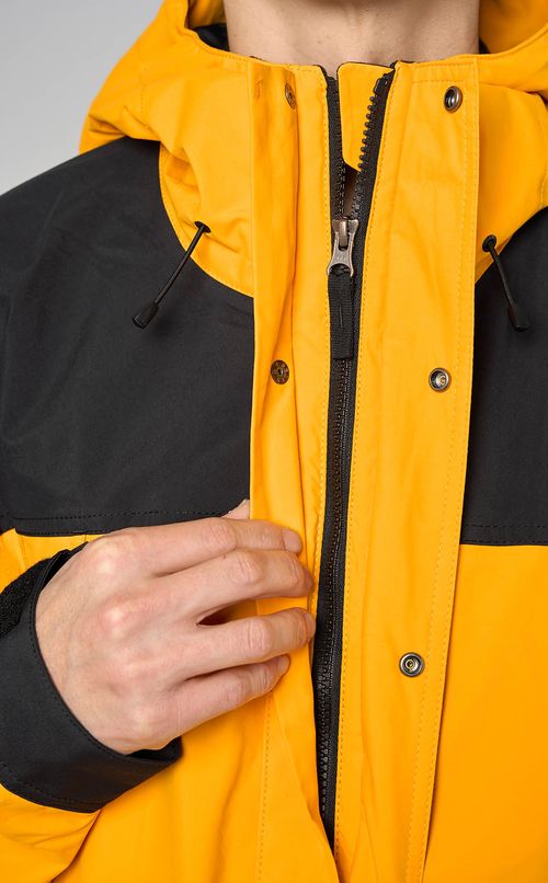 マウンテンライトジャケット