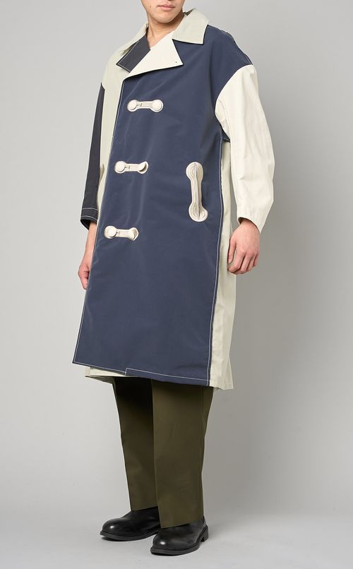 バイカラーナイロントレンチコート