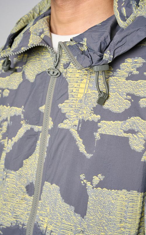 カモフラージュナイロンブルゾン