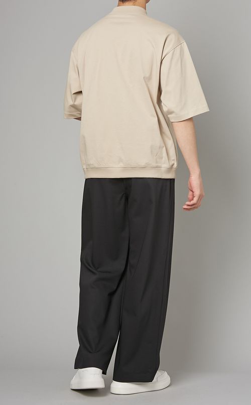 モックネックTシャツ