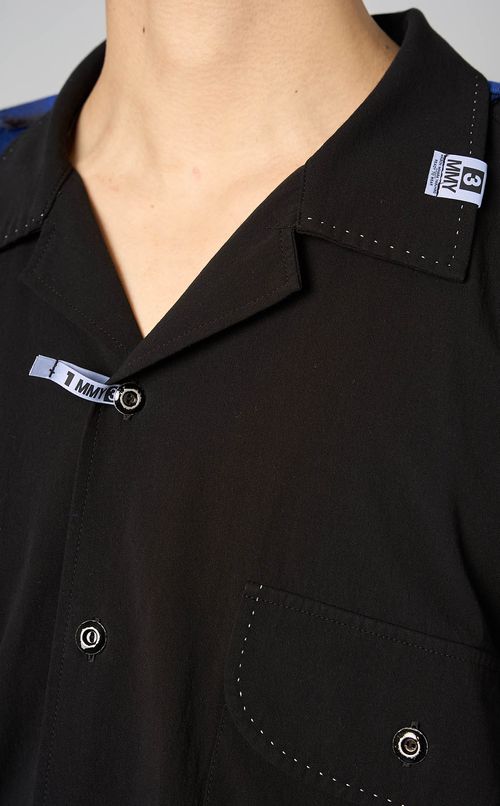 バックカバードシャツ