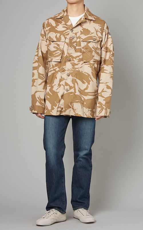 カモフラージュシャツ