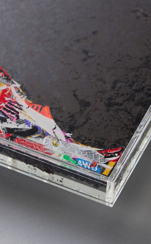 How Do You Gaze At The Wall In Front Of You?