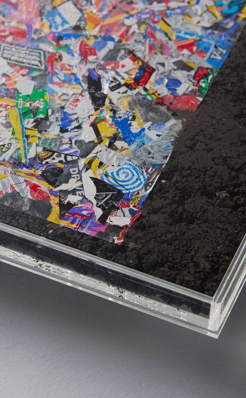 How Do You Gaze At The Wall In Front Of You?