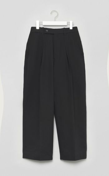 クラシックフィットトラウザー