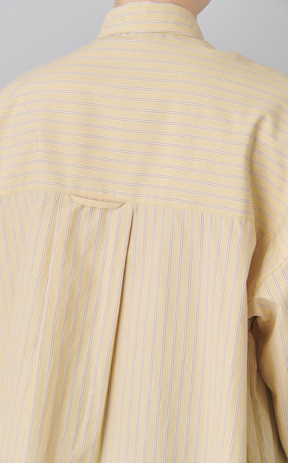 アシンメトリードレープシャツ