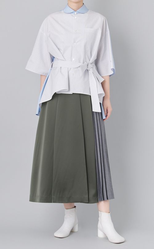 ストライプサテンプリーツスカート