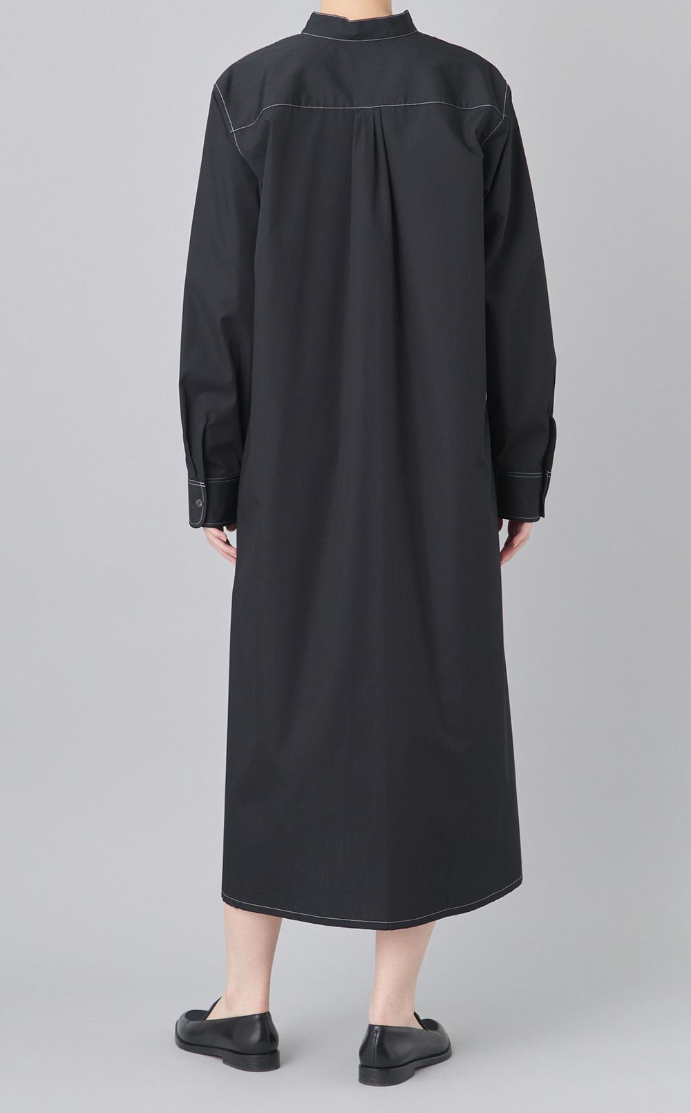 コットンVネックシャツワンピース