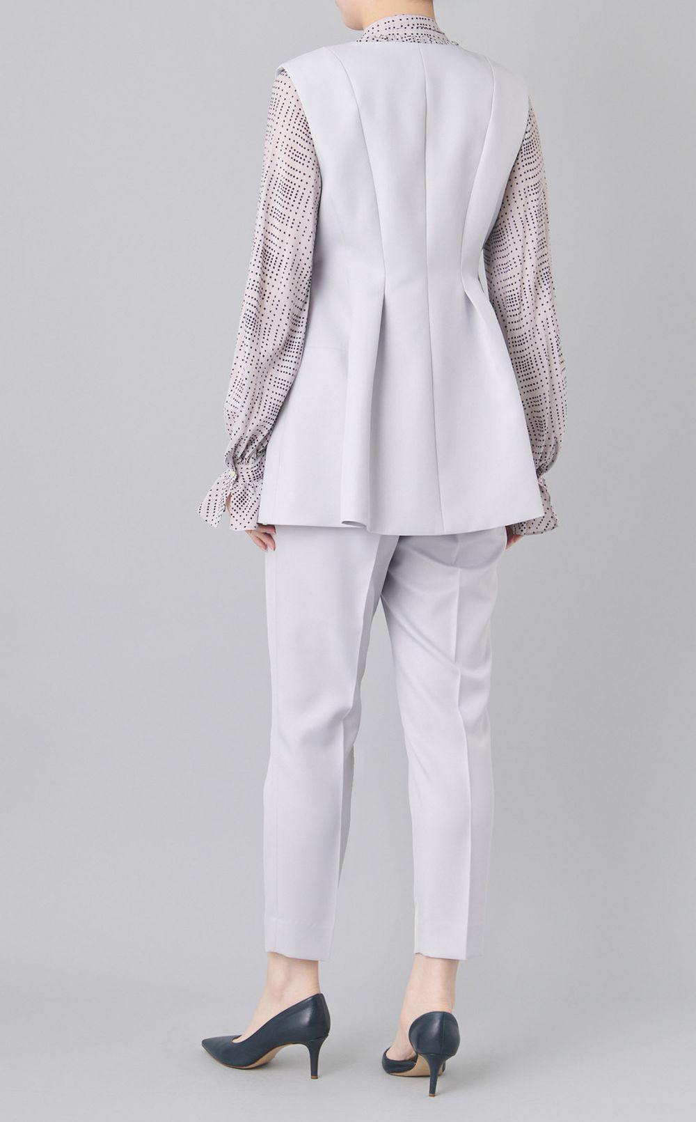 ペプラムジレパンツセットアップ