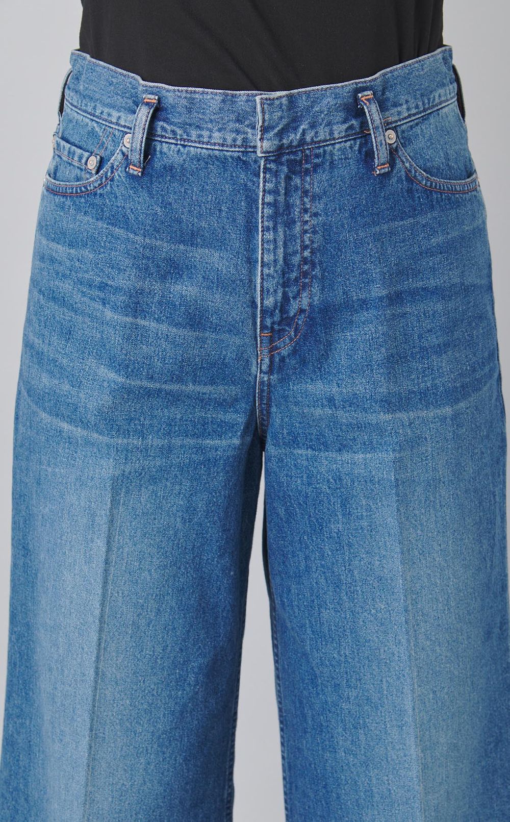 デニムベルト付ウォッシュドデニムパンツ