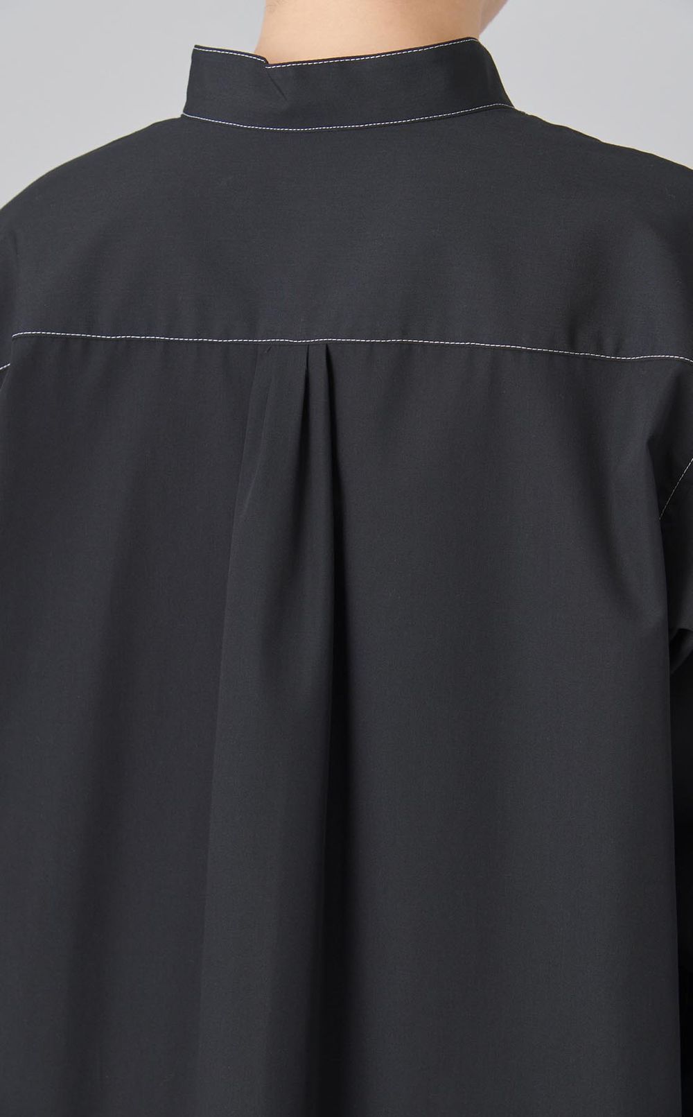 コットンVネックシャツワンピース