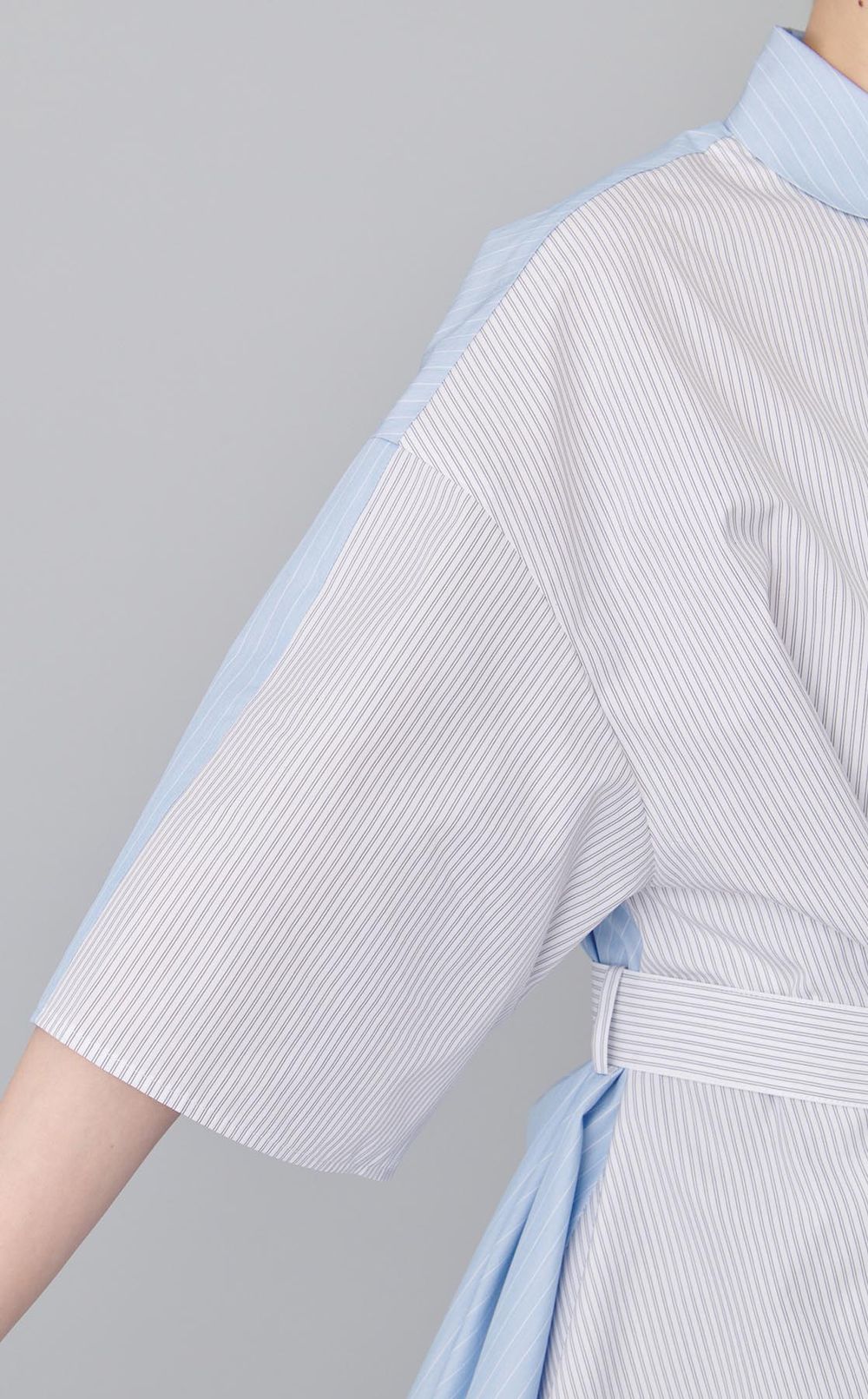 ストライプフレアベルテッドブラウス