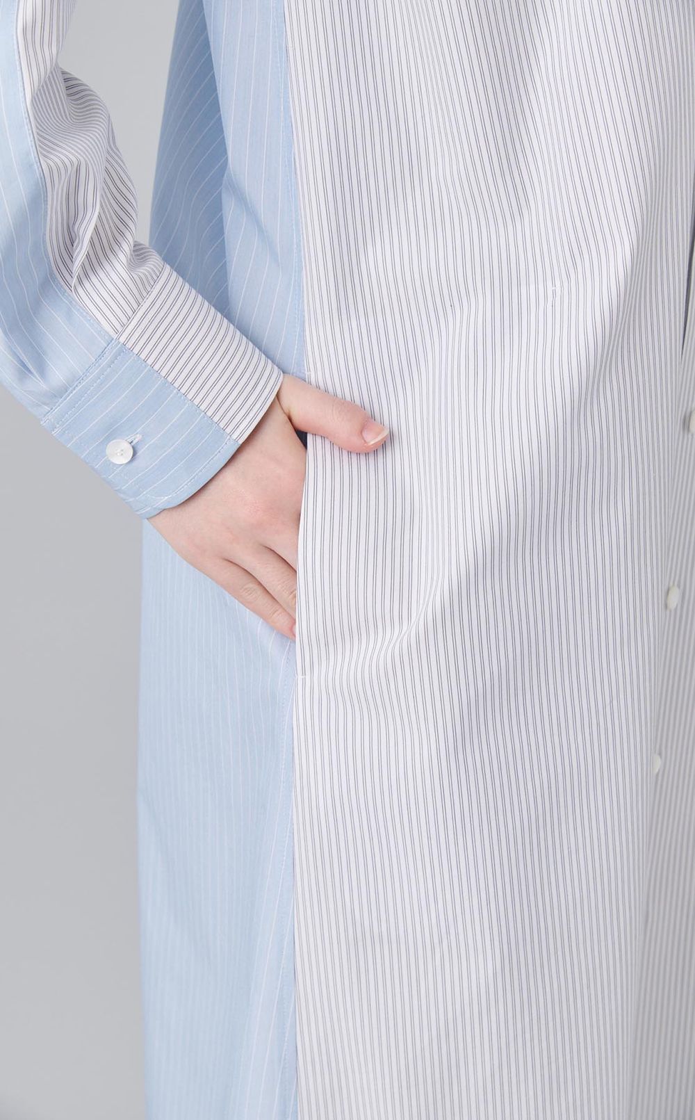 ストライプVネックシャツワンピース