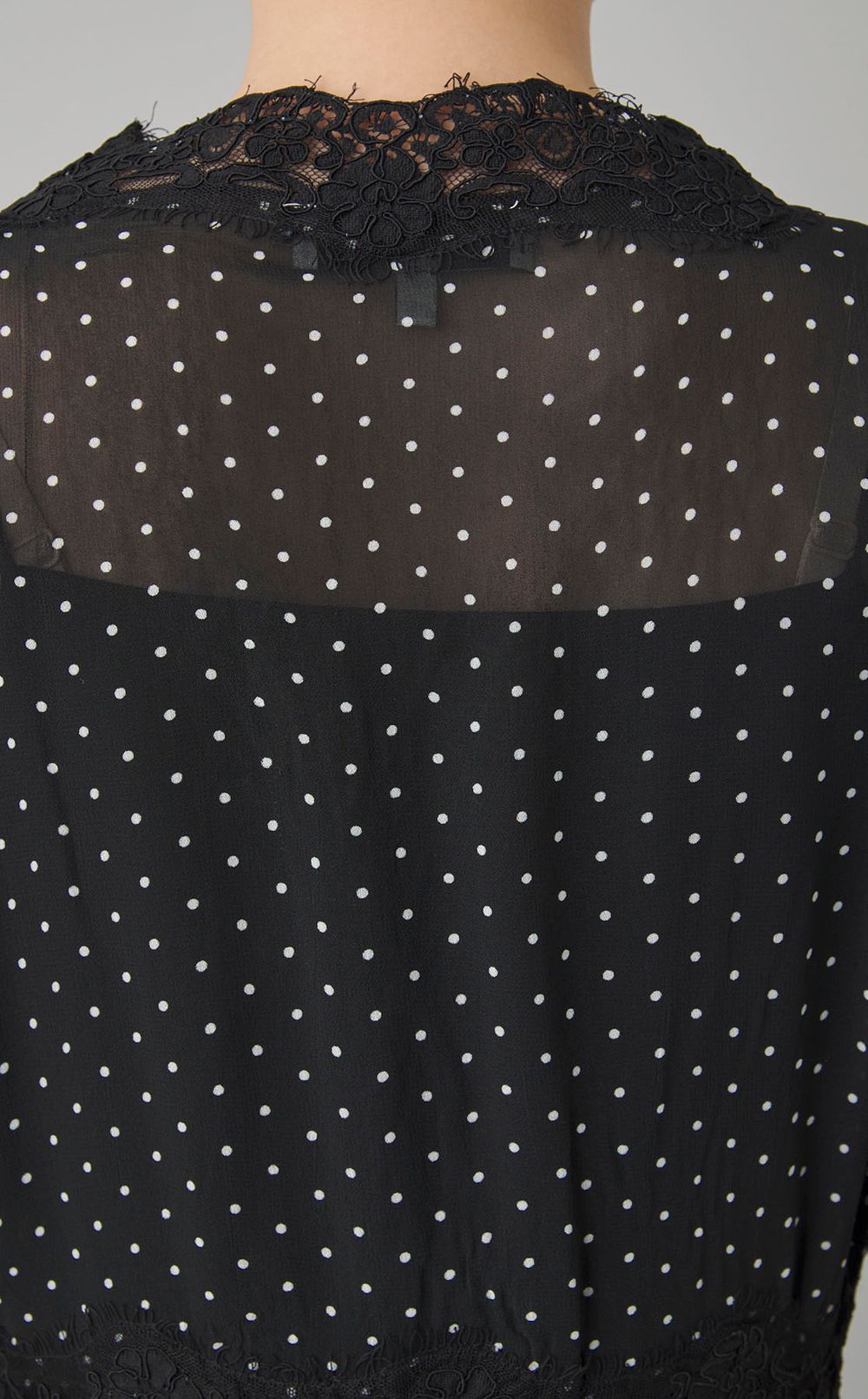 ドットレースVネックワンピース