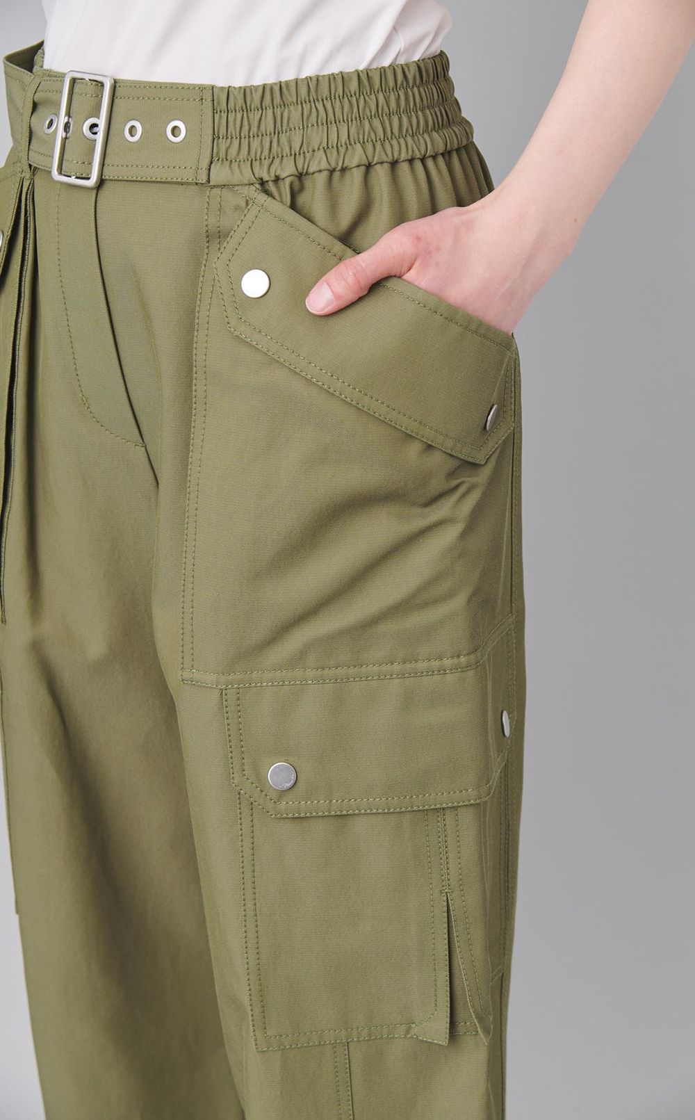 ユーティリティカーゴパンツ