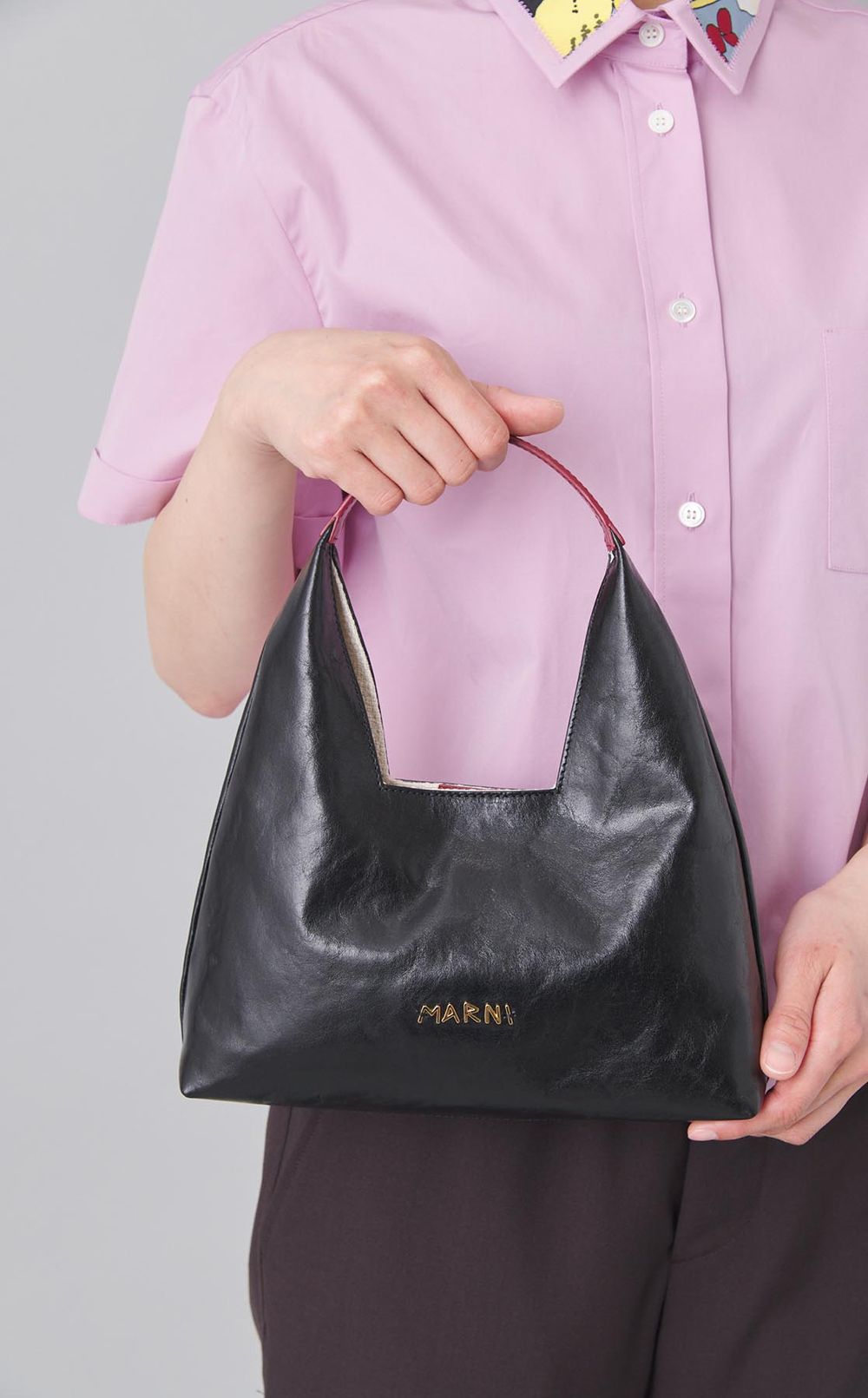 トップハンドルレザーミニバッグ