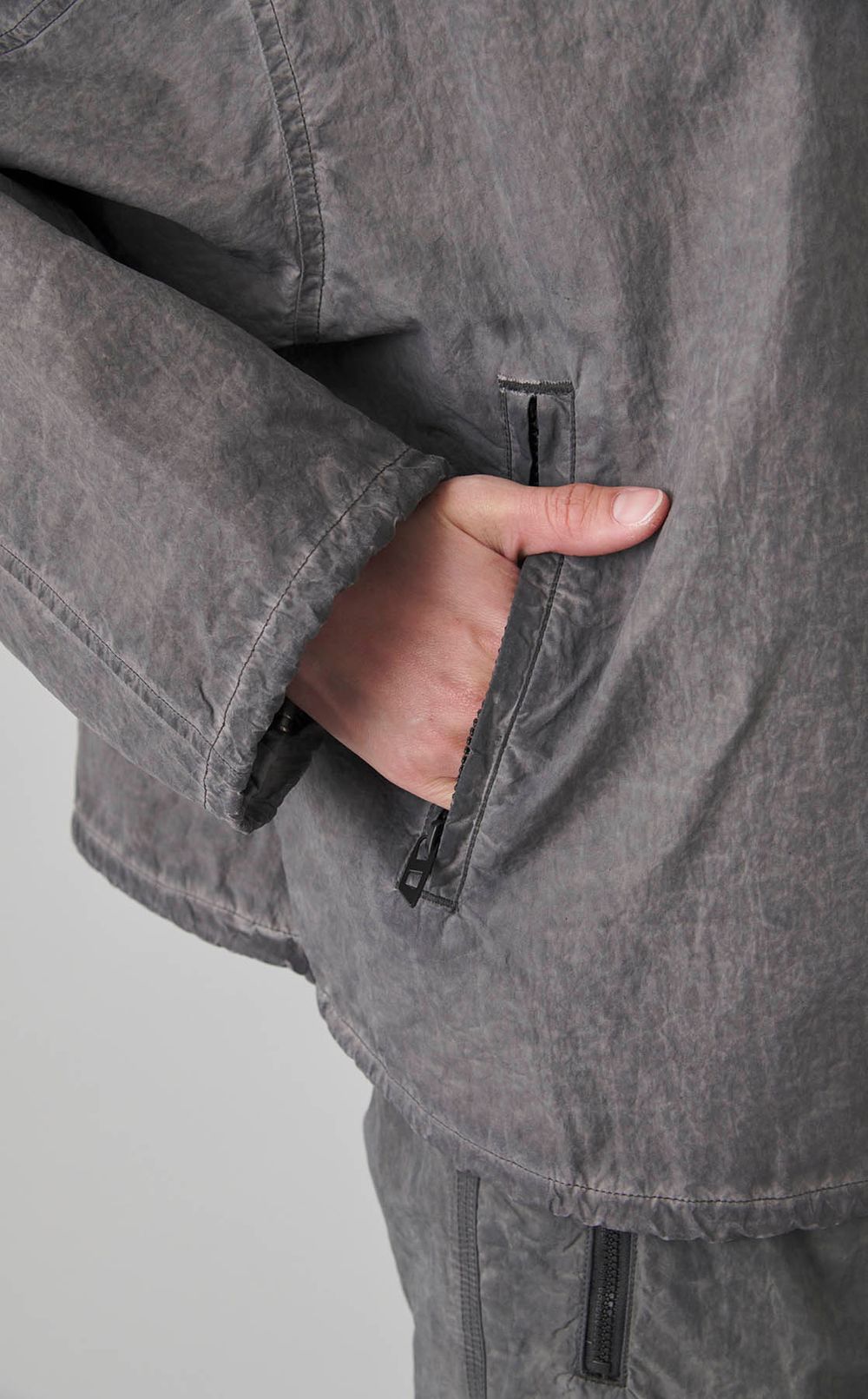 ドロップショルダーサイドジップブルゾン