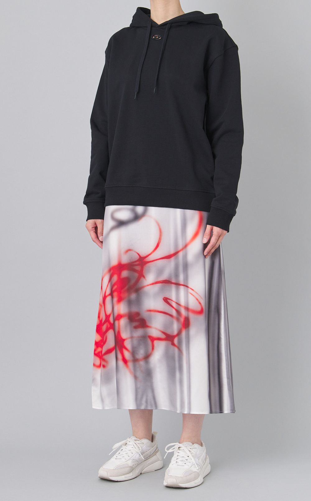 グラフィティプリントミディスカート