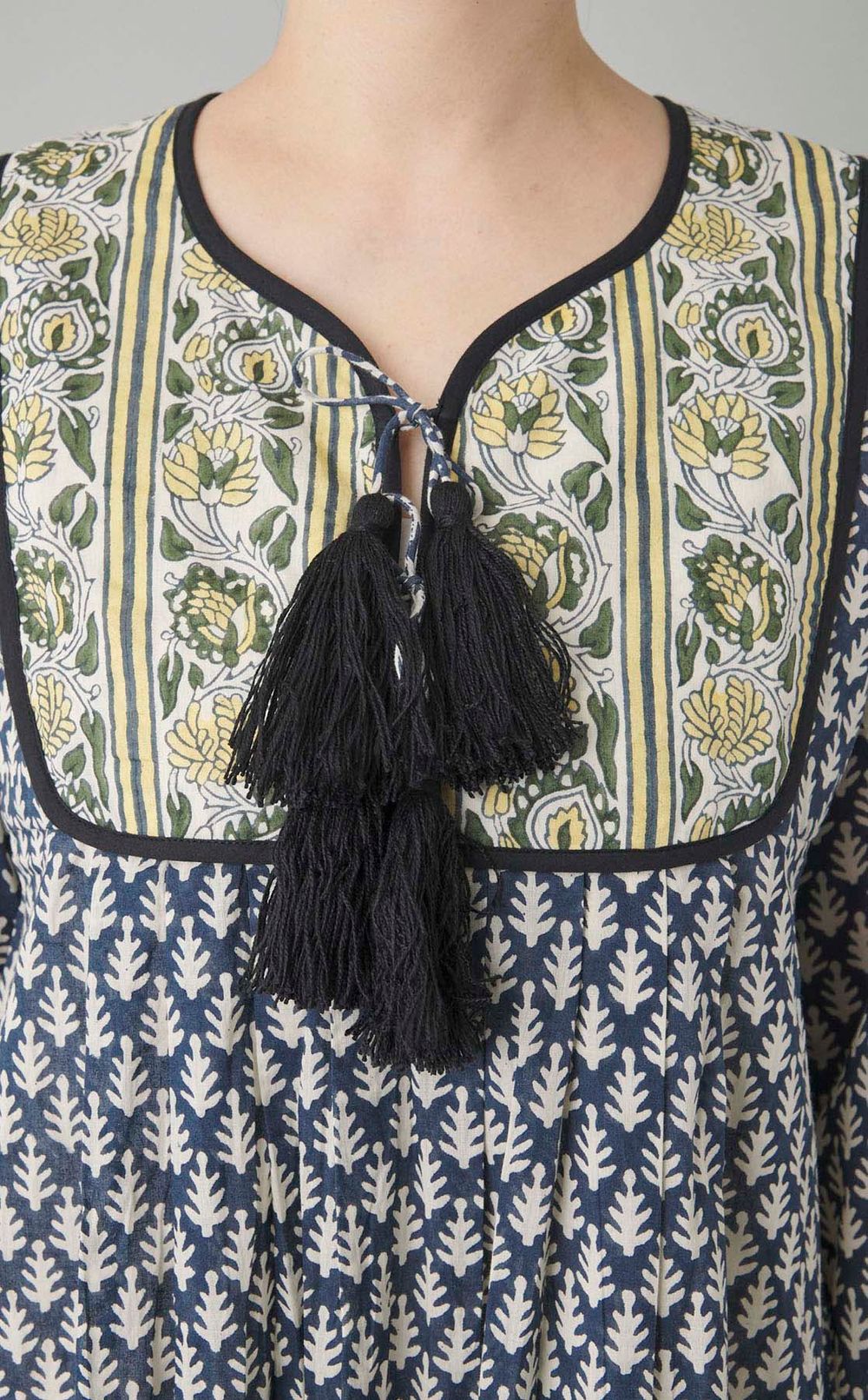 kittyタッセルワンピース