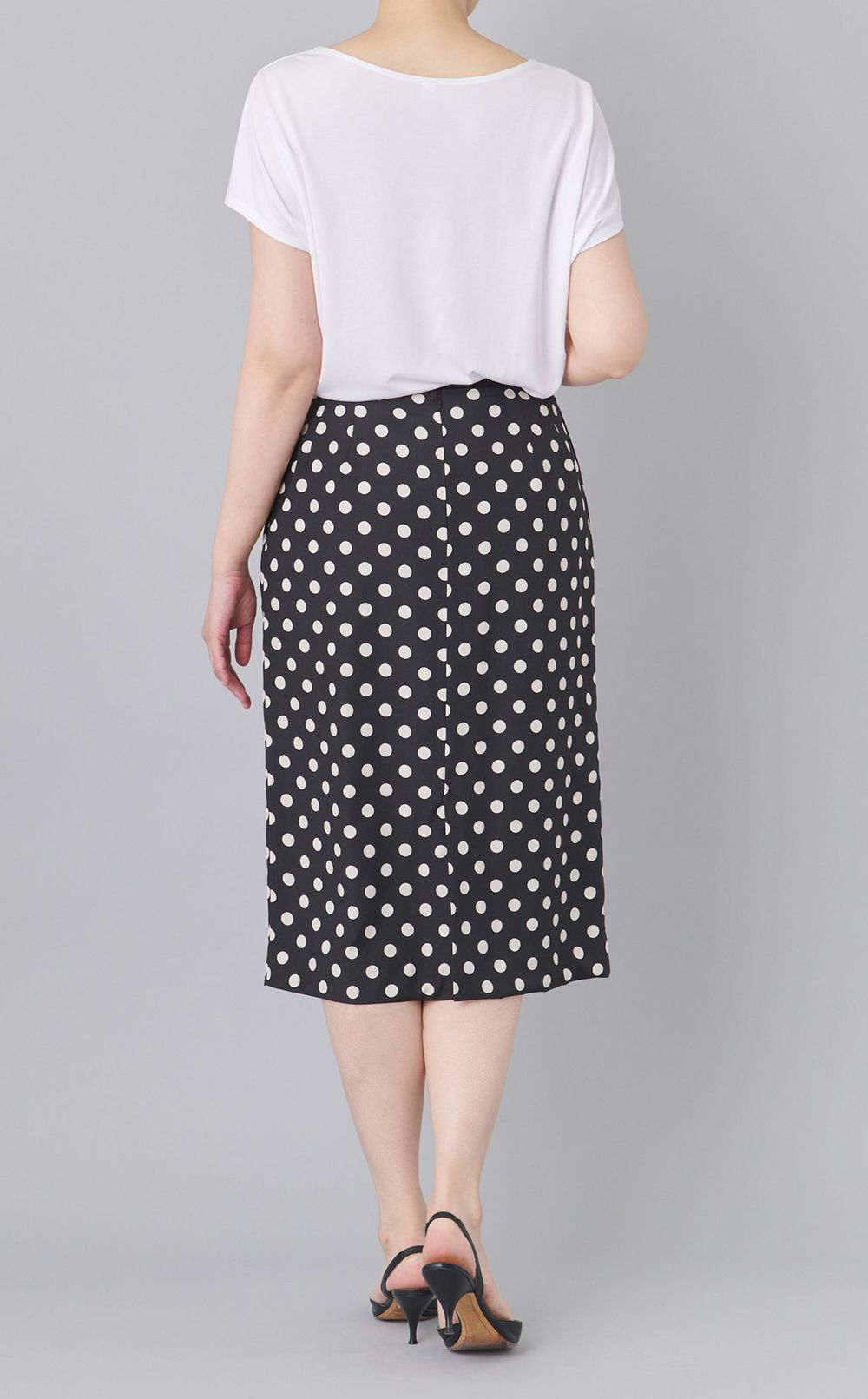 ドットミドル丈スカート