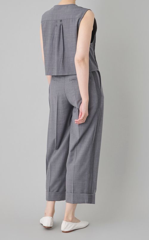 コットンタックノースリーブブラウス