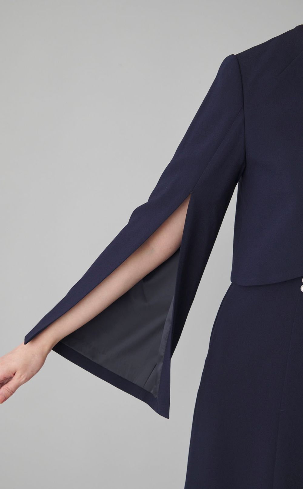 スリットスリーブショートジャケット