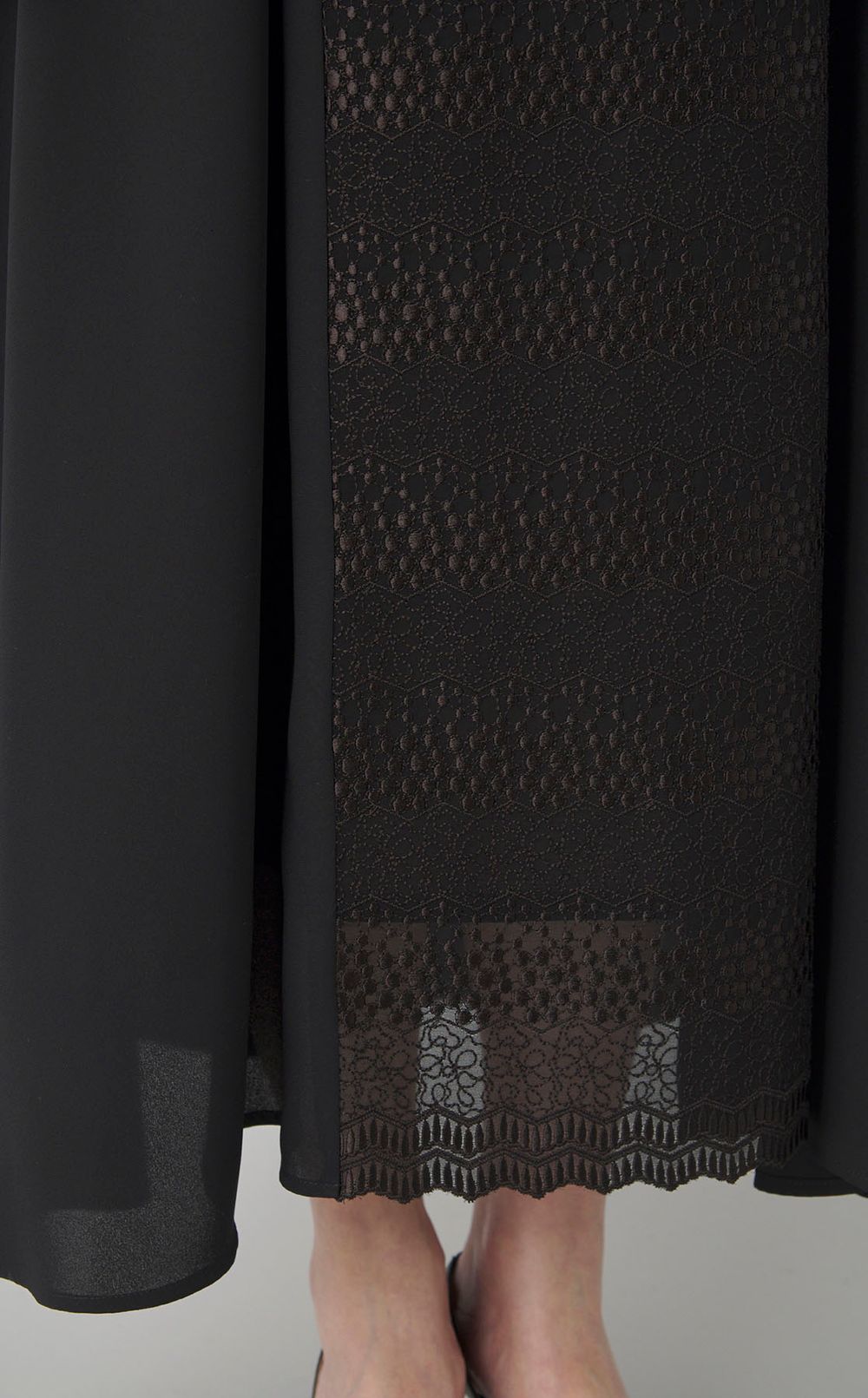 フロントエンブロイダリーワンピース