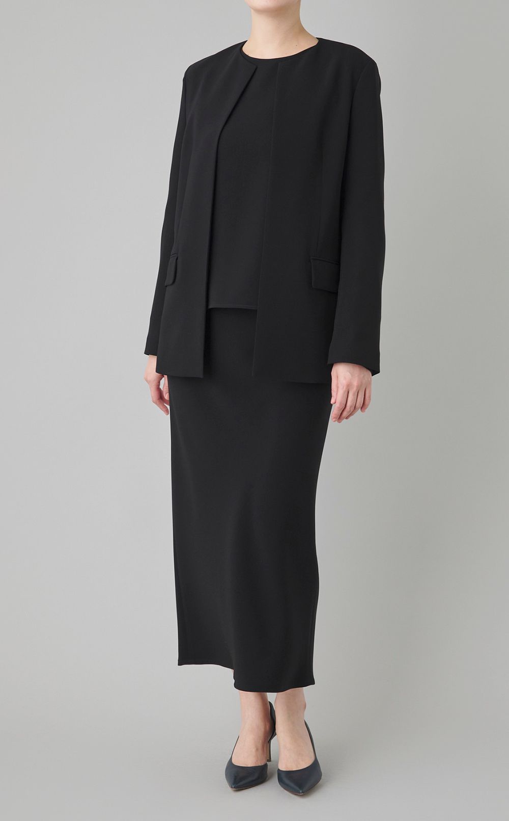 ノーカラークルーネックジャケット